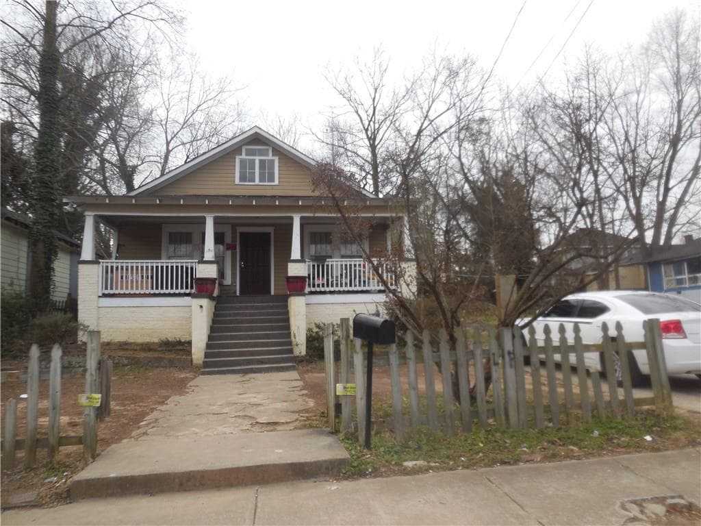 3 bedroom, 1,204 sq ft single family residence sold at 896 Spencer Street, Atlanta, GA 30314