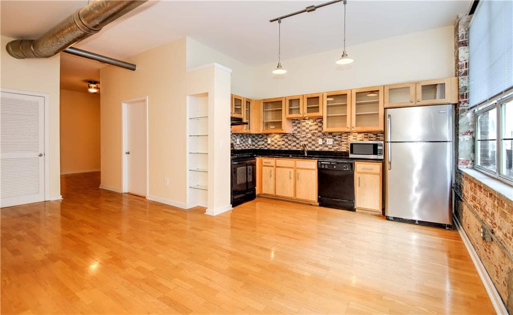 1 bedroom, 625 sq ft condominium sold at 800 Peachtree Street 8607, Atlanta, GA 30308