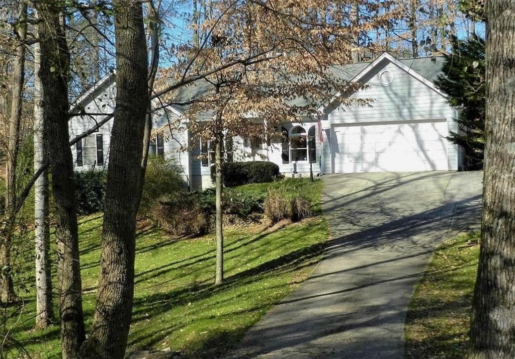2990 Sharon Lane, Cumming, GA 30041 — most recent listing photo
