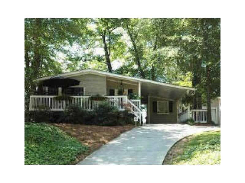 3 bedroom single family residence sold at 109 Spruell Springs Road, Atlanta, GA 30342