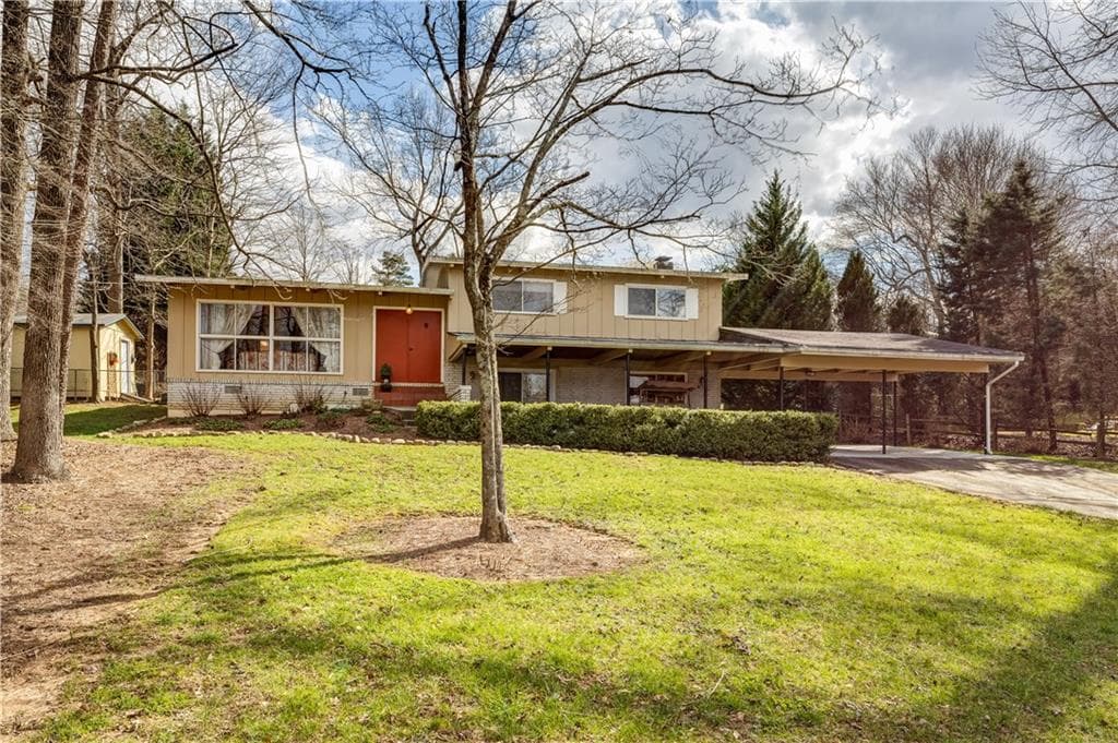 4 bedroom, 2,080 sq ft single family residence sold at 6686 Ridge Moore Drive, Atlanta, GA 30360