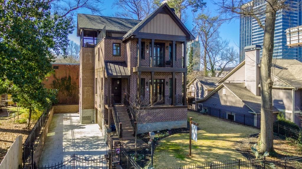 4 bedroom, 3,361 sq ft single family residence sold at 1258 Fowler Street, Atlanta, GA 30318