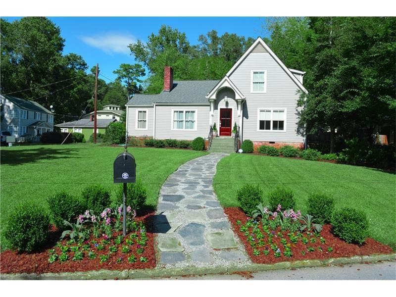 4 bedroom, 3,197 sq ft single family residence sold at 2122 Fairhaven Circle, Atlanta, GA 30305