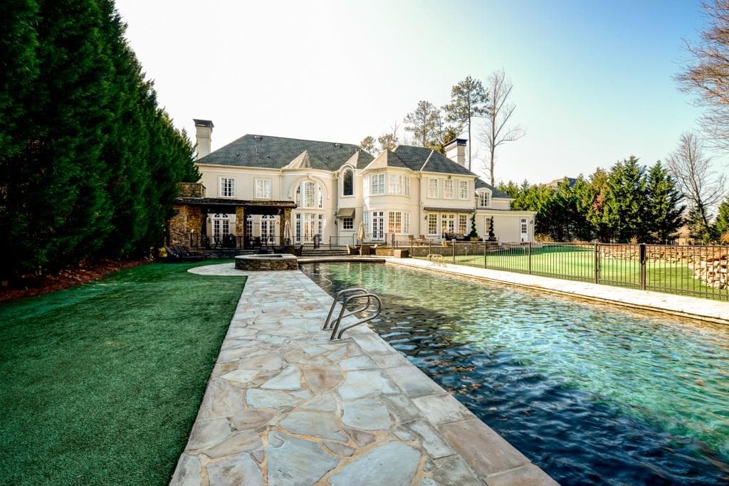 6 bedroom, 7,313 sq ft single family residence sold at 141 Burdette Road, Atlanta, GA 30327