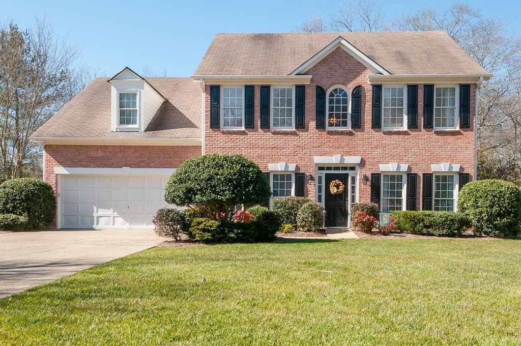 925 Briars Bend, Alpharetta, GA 30004 — most recent listing photo
