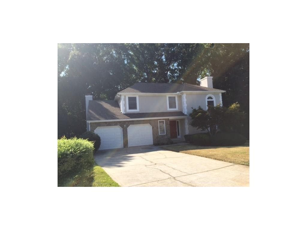 4 bedroom, 2,190 sq ft single family residence sold at 1556 Linksview Close, Stone Mountain, GA 30088