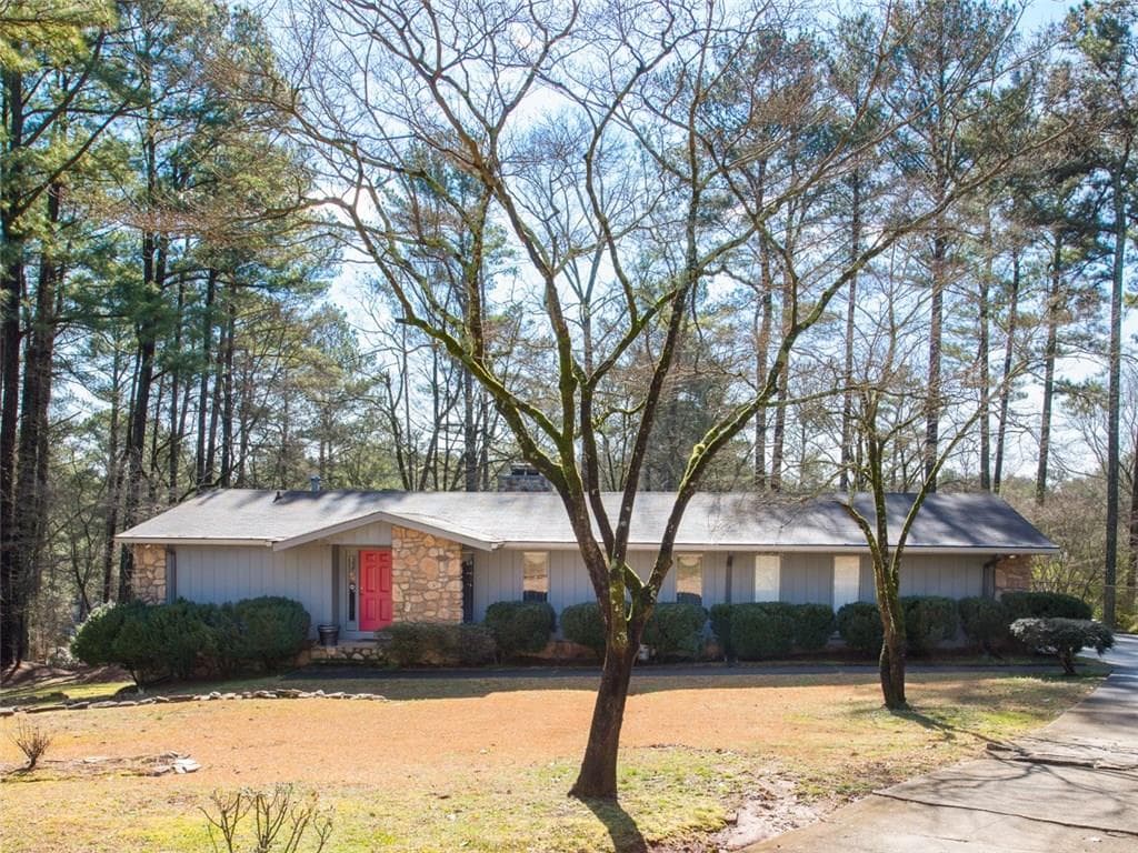 1012 Williamsburg Court, Norcross, GA 30093 — most recent listing photo