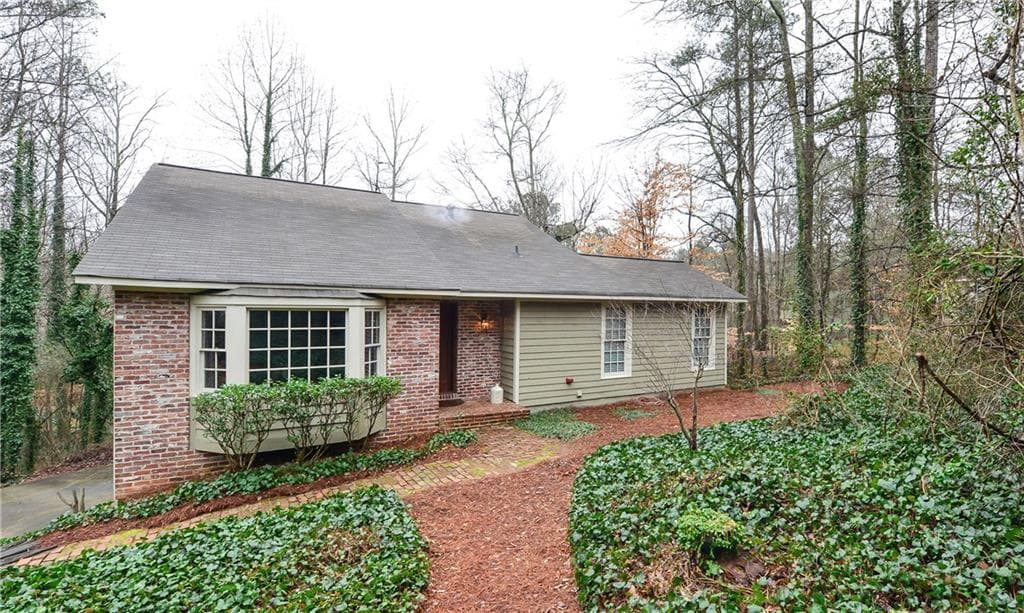 3816 Oxford Way, Marietta, GA 30062 — most recent listing photo