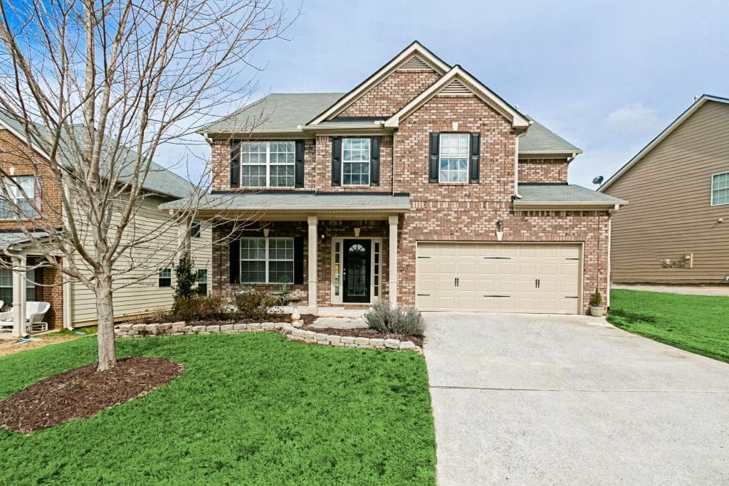 5 bedroom, 3,280 sq ft single family residence sold at 195 Fred Bishop Drive, Canton, GA 30114