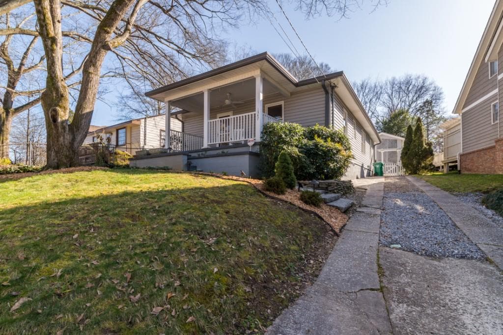 1347 Sylvan Circle, Brookhaven, GA 30319 — most recent listing photo