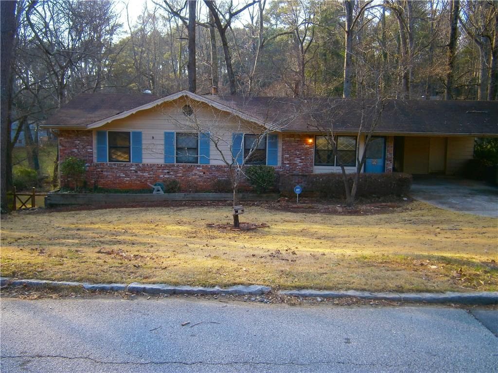 484 Kenridge Circle, Stone Mountain, GA 30083 — most recent listing photo