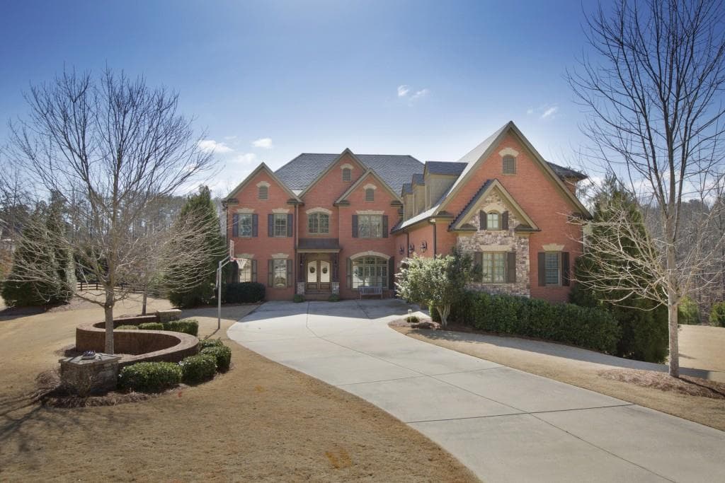5 bedroom, 5,952 sq ft single family residence sold at 405 Bodium Court, Milton, GA 30004