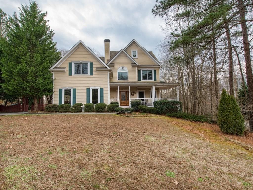 4 bedroom, 3,757 sq ft single family residence sold at 729 Sweet Gum Way, Canton, GA 30115