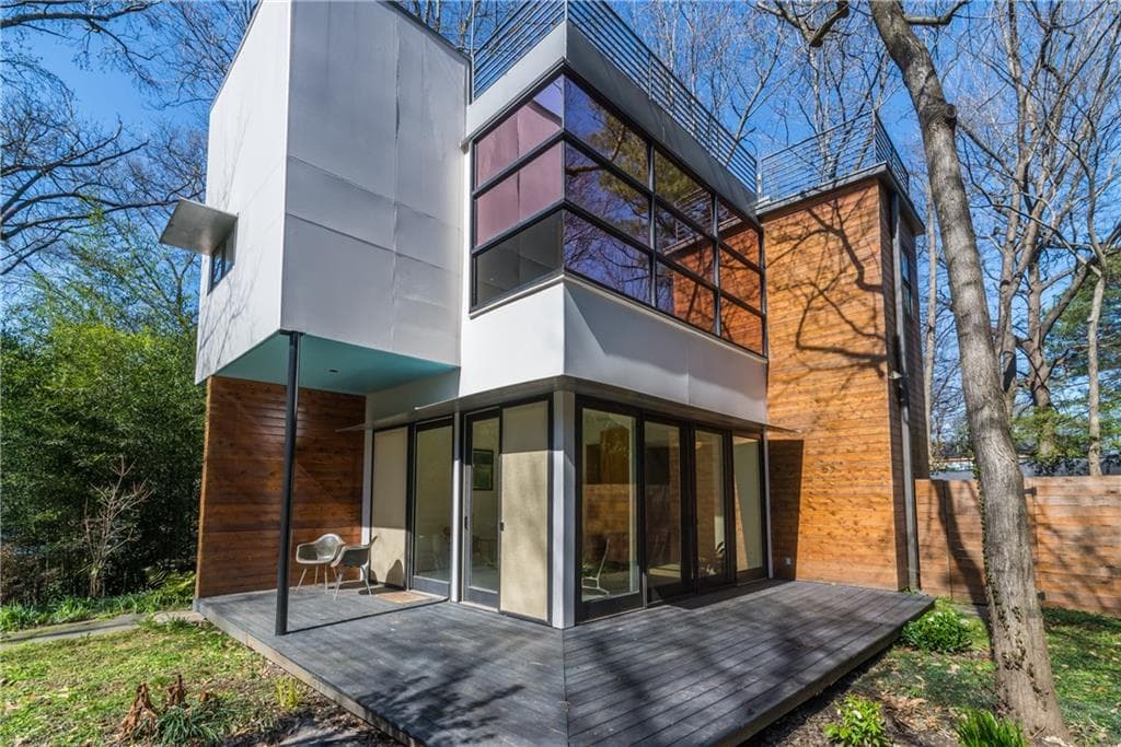 2 bedroom, 1,594 sq ft single family residence sold at 537 Rosalyn Street, Atlanta, GA 30318