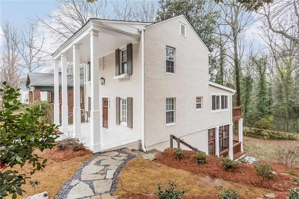 3 bedroom, 1,903 sq ft single family residence sold at 1037 Glenwood Avenue, Atlanta, GA 30316