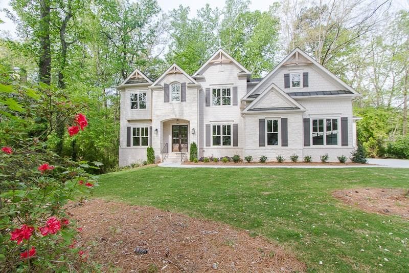 5 bedroom, 4,534 sq ft single family residence sold at 2160 Meadowcliff Drive, Atlanta, GA 30345