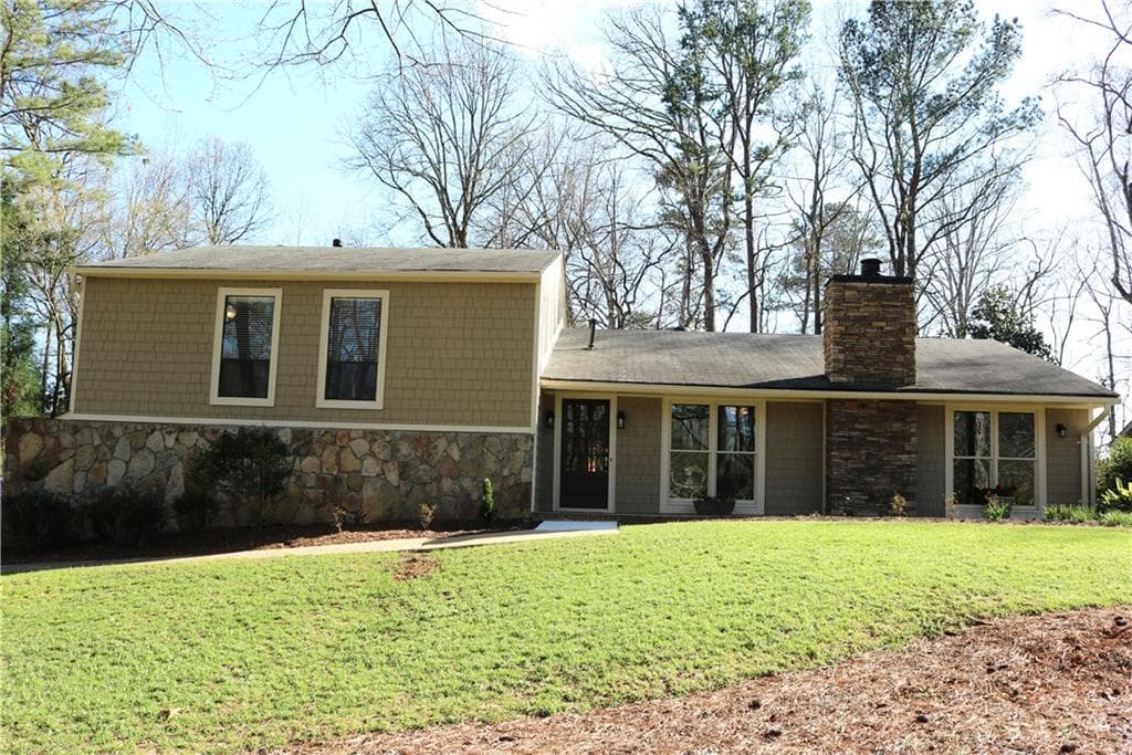 3310 Brookview Drive, Marietta, GA 30068 — most recent listing photo