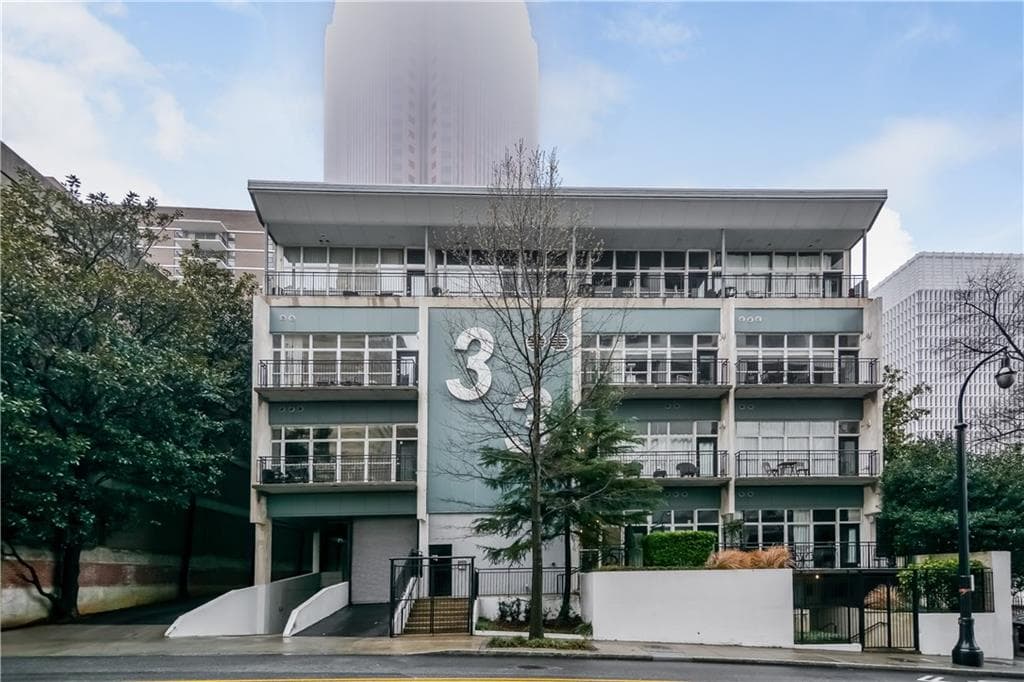 1 bedroom, 942 sq ft condominium sold at 33 Ponce De Leon Avenue 104, Atlanta, GA 30308
