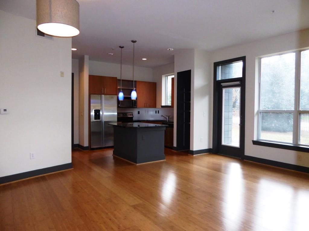 1 bedroom, 818 sq ft condominium sold at 747 Ralph McGill Boulevard 306, Atlanta, GA 30306
