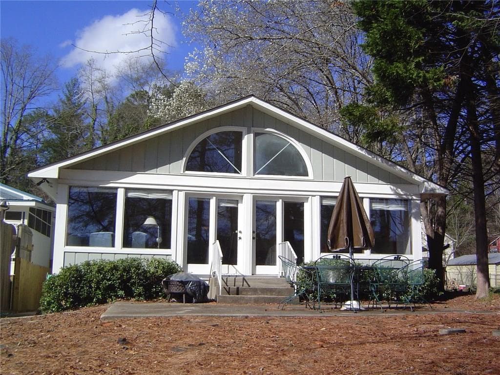 708 Lake Drive, Snellville, GA 30039 — most recent listing photo