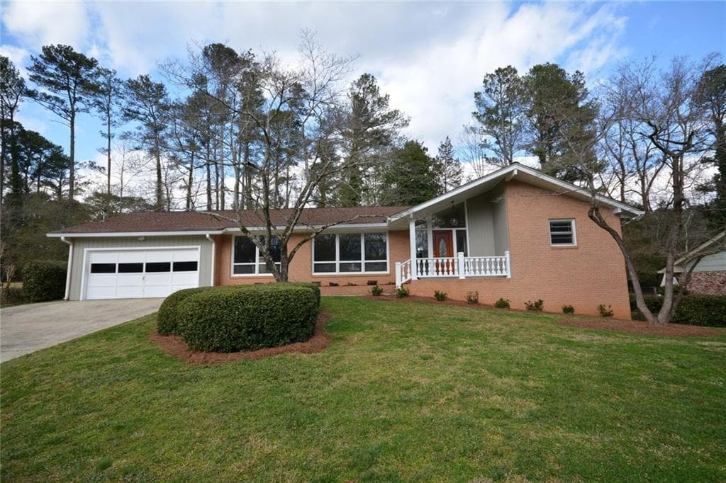 3 bedroom, 2,288 sq ft single family residence sold at 2858 Greenbush Place, Atlanta, GA 30345