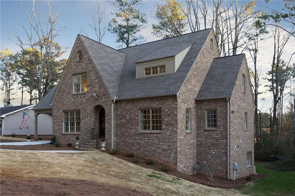 1318 Hayes Drive, Smyrna, GA 30080 — most recent listing photo