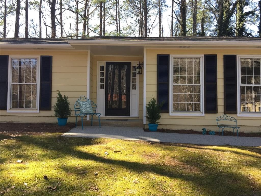 3 bedroom, 1,492 sq ft single family residence sold at 3590 Mountain Ridge Drive, Marietta, GA 30066