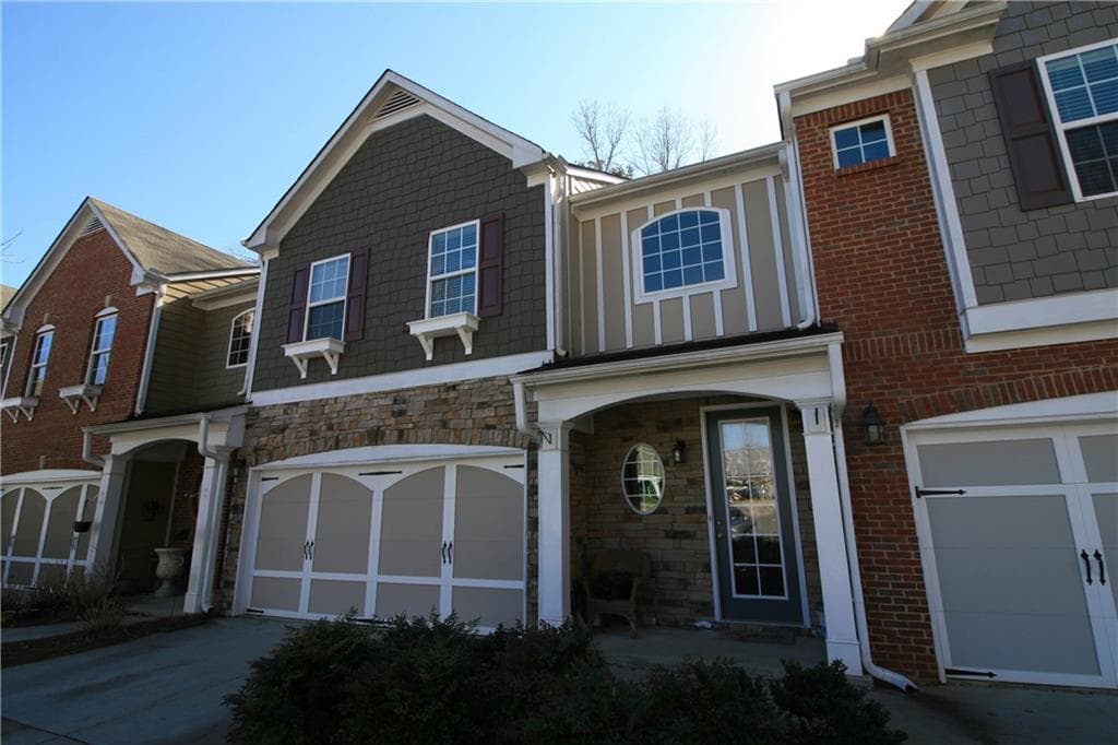 2 bedroom, 1,702 sq ft townhouse sold at 2542 Pierce Brennen Court, Lawrenceville, GA 30043