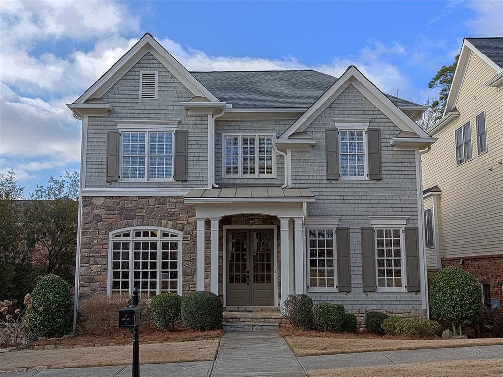 3 bedroom, 4,825 sq ft single family residence sold at 963 Manor Parc Drive, Decatur, GA 30033