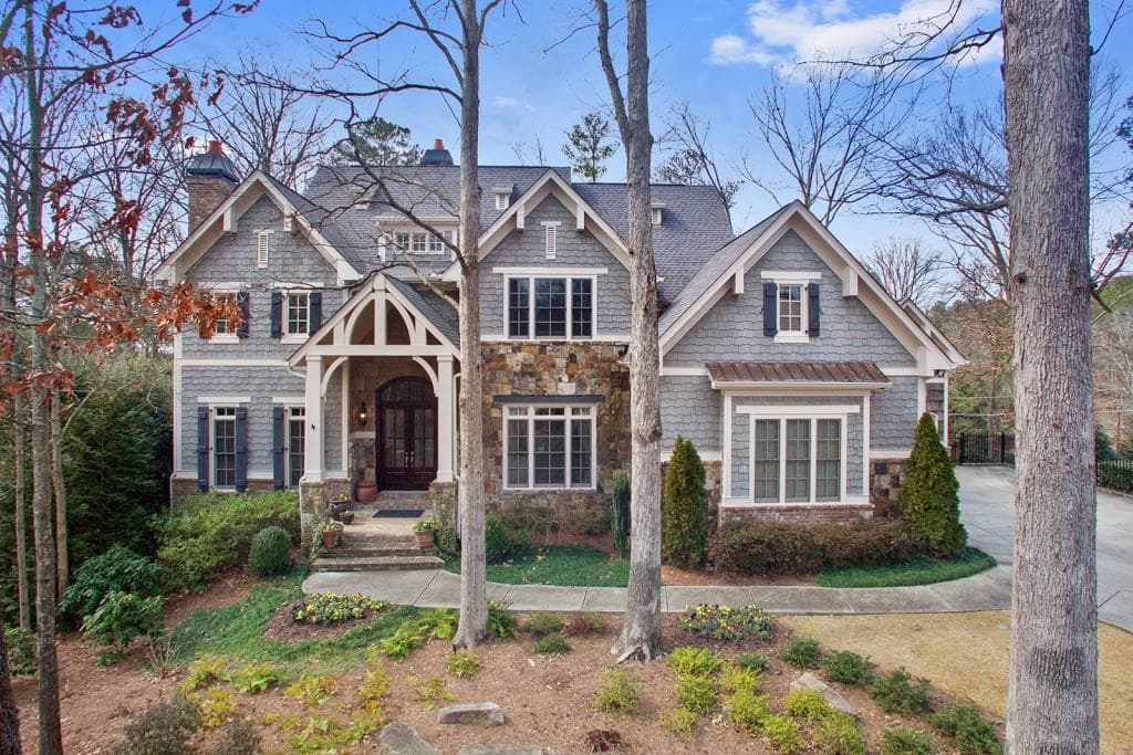 6 bedroom, 6,282 sq ft single family residence sold at 4588 Stella Drive, Atlanta, GA 30327