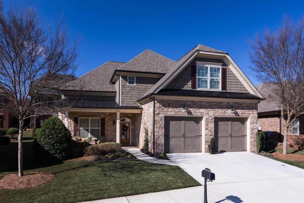 3 bedroom, 2,662 sq ft single family residence sold at 11216 Brookhavenclub Drive, Johns Creek, GA 30097