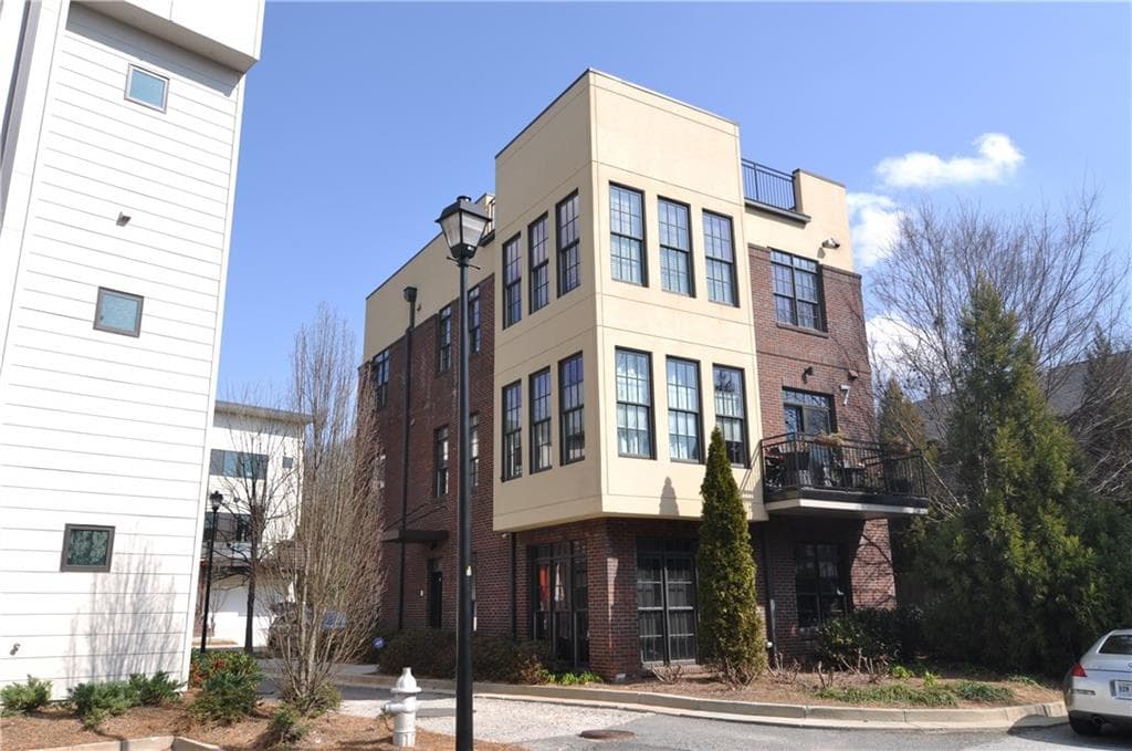 2 bedroom, 1,278 sq ft condominium sold at 1300 Dekalb Avenue 731, Atlanta, GA 30307