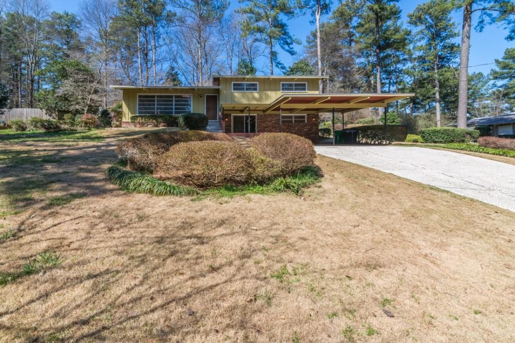 3 bedroom, 1,994 sq ft single family residence sold at 3406 Northaven Lane, Atlanta, GA 30340