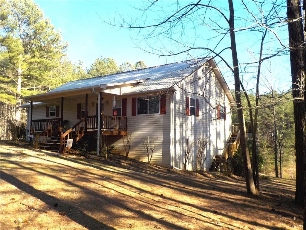 3 bedroom single family residence sold at 43 Lakeside Drive, Cleveland, GA 30528