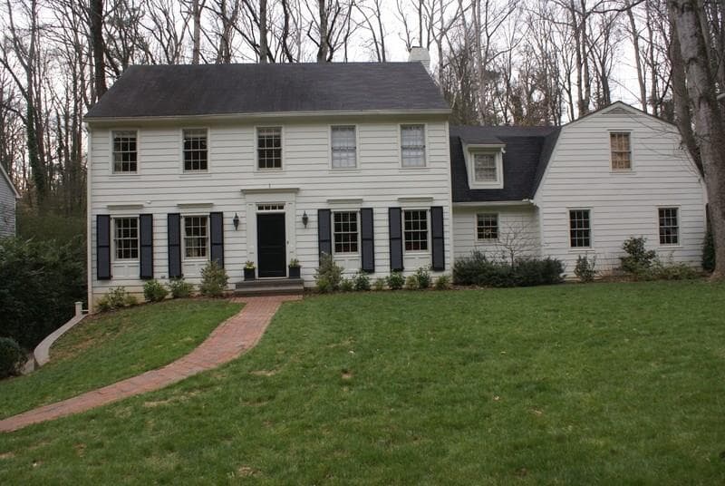 5 bedroom, 3,174 sq ft single family residence sold at 4600 Jettridge Drive, Atlanta, GA 30327