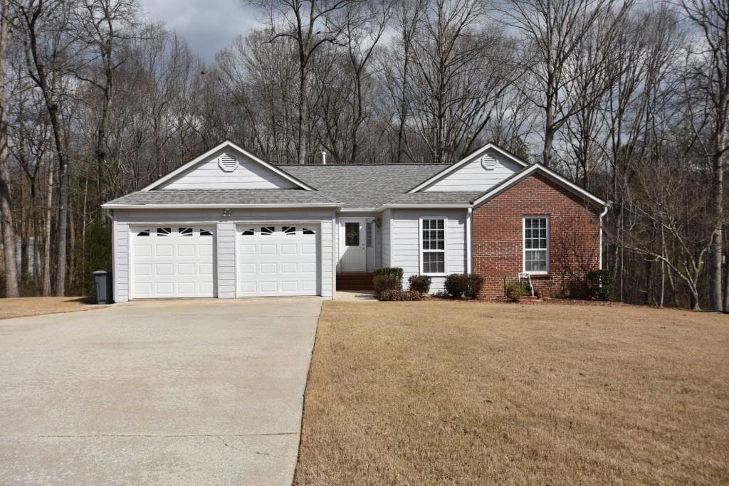 4 bedroom, 1,944 sq ft single family residence sold at 1371 CREEKWOOD Cove, Lawrenceville, GA 30046
