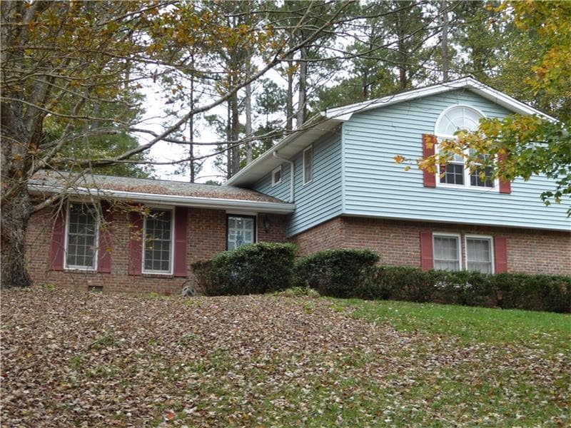 4524 Mountain Creek Drive, Roswell, GA 30075 — most recent listing photo
