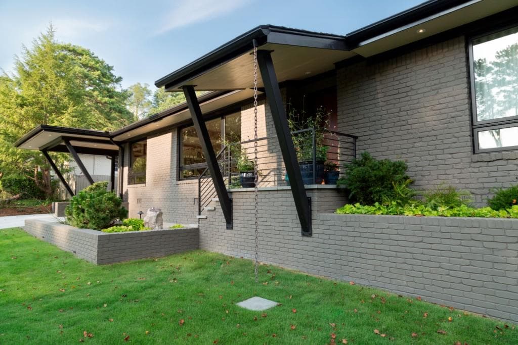 3 bedroom single family residence sold at 1379 Brook Forest Drive, Atlanta, GA 30324