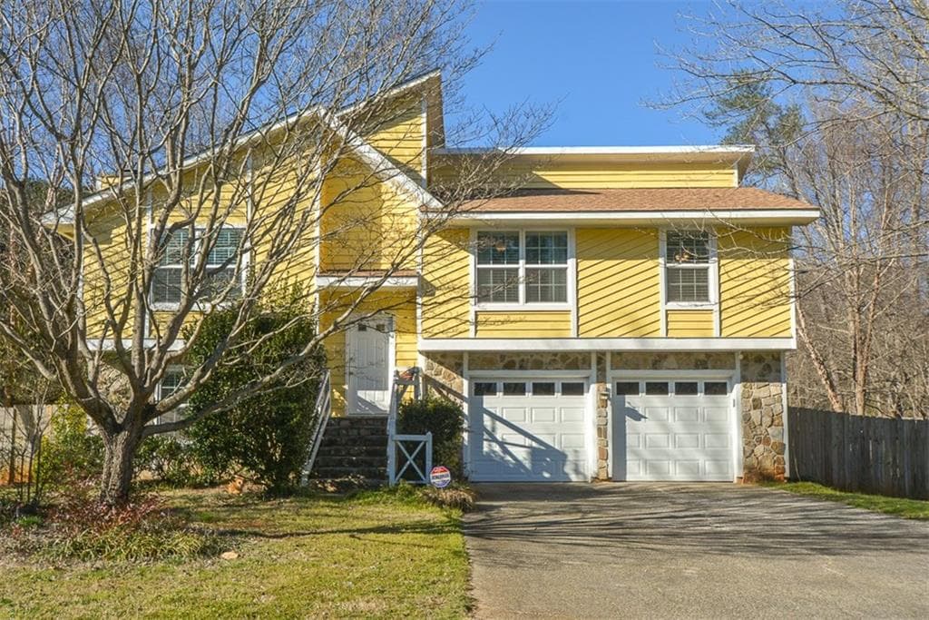 9990 Lake Forest Way, Roswell, GA 30076 — most recent listing photo