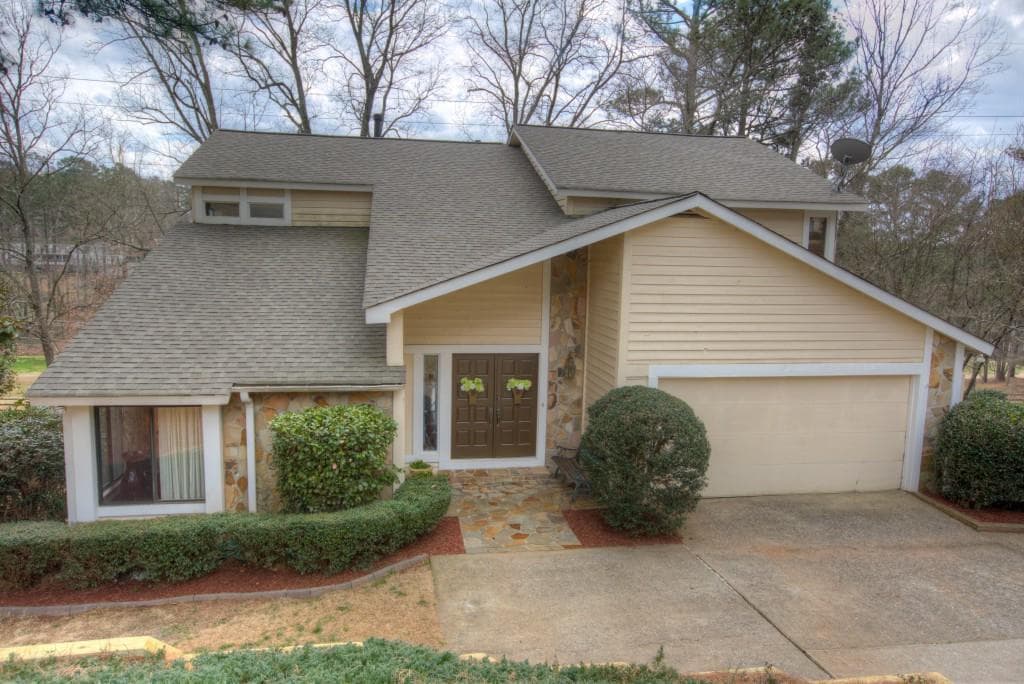 4150 Summit Drive, Marietta, GA 30068 — most recent listing photo