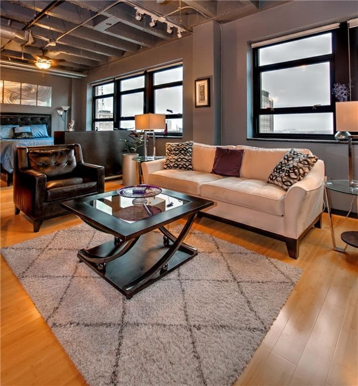 2 bedroom, 908 sq ft condominium sold at 878 Peachtree Street 727, Atlanta, GA 30309
