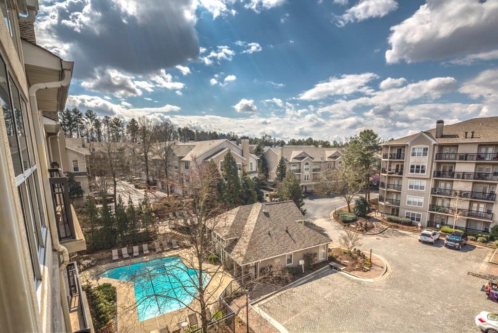 1 bedroom, 820 sq ft condominium sold at 2510 River Green Drive, Atlanta, GA 30327