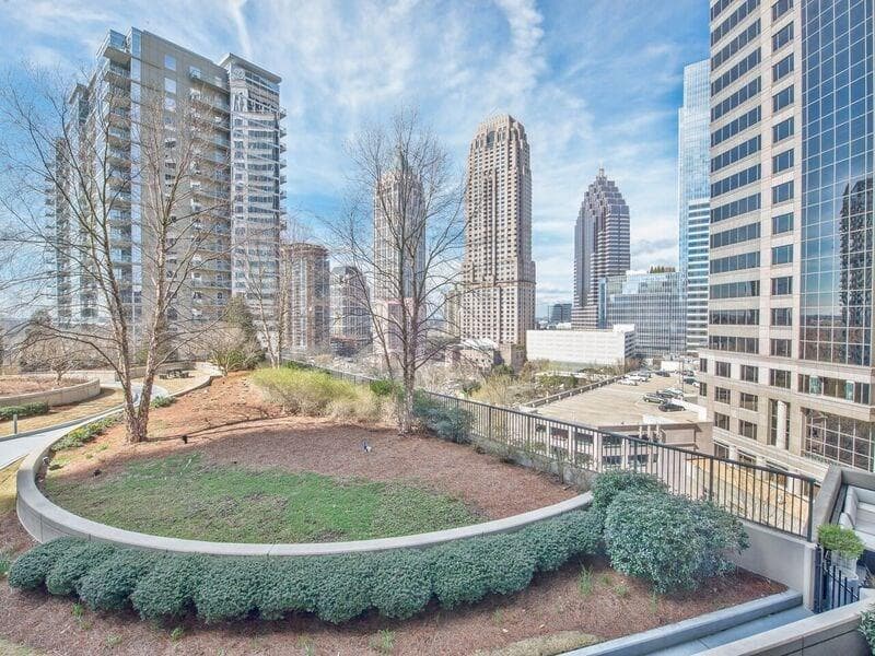1 bedroom, 866 sq ft condominium sold at 1080 NE Peachtree Street 901, Atlanta, GA 30309