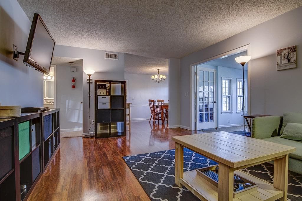 2 bedroom, 1,273 sq ft condominium sold at 170 Barone Place -, Atlanta, GA 30327