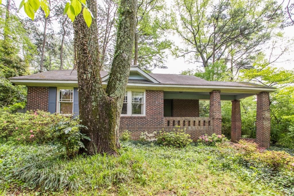 3 bedroom single family residence sold at 1036 Woodland Avenue, Atlanta, GA 30316