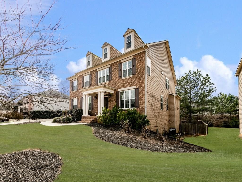 4 bedroom, 3,401 sq ft single family residence sold at 257 Chadwyck Lane, Canton, GA 30115