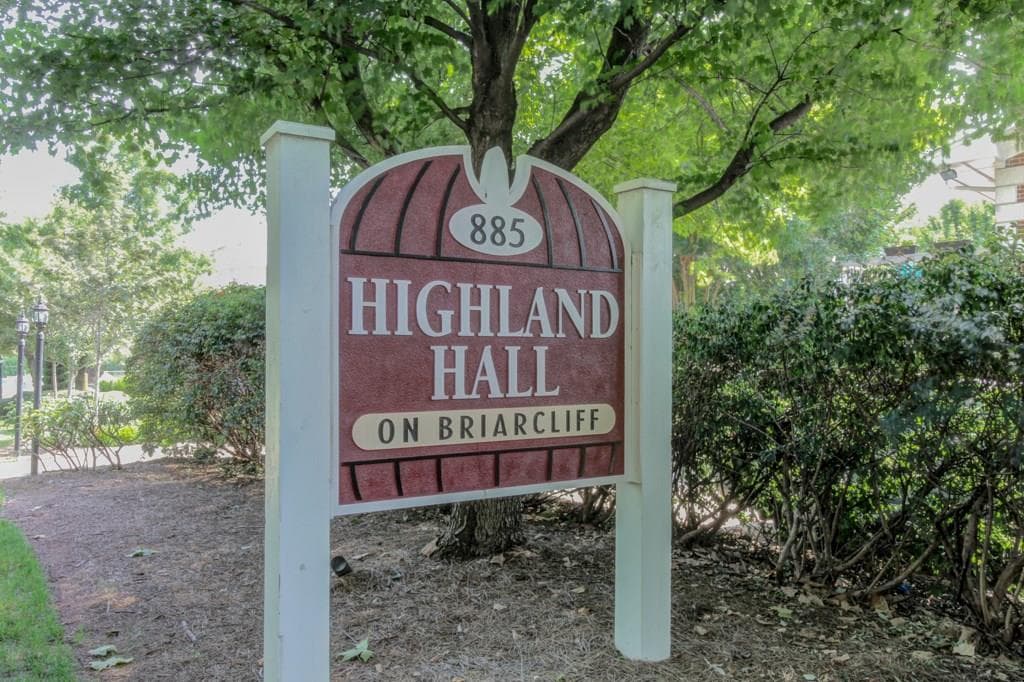 1 bedroom, 896 sq ft condominium sold at 885 Briarcliff Road 15, Atlanta, GA 30306