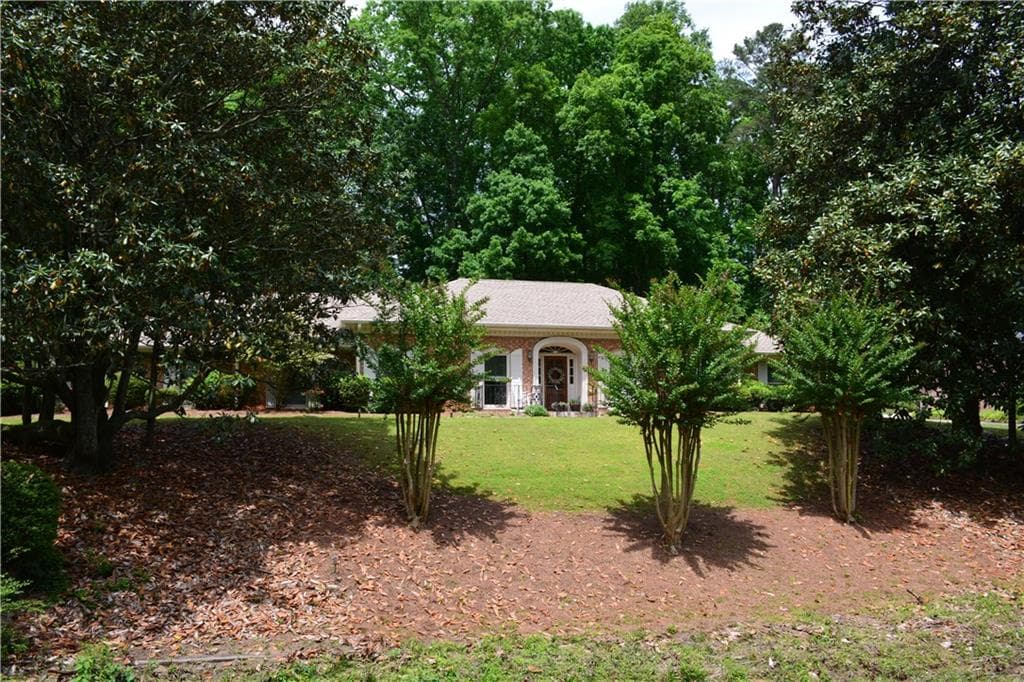 1235 Oakhaven Drive, Roswell, GA 30075 — most recent listing photo