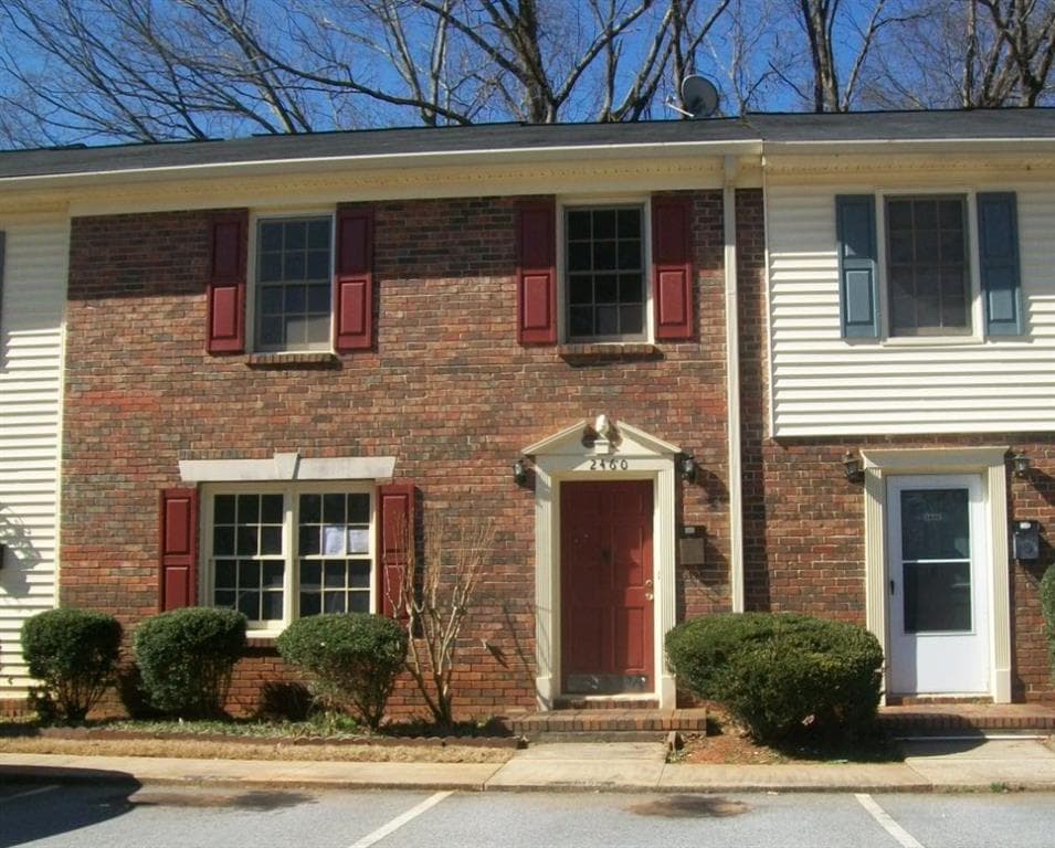 3 bedroom, 1,802 sq ft condominium sold at 2460 LEHAVEN Drive 2460, Tucker, GA 30084