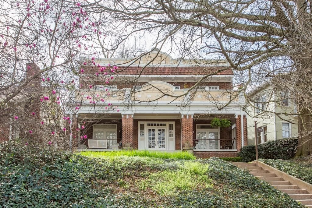 2 bedroom, 1,136 sq ft condominium sold at 1229 Euclid Avenue 2, Atlanta, GA 30307